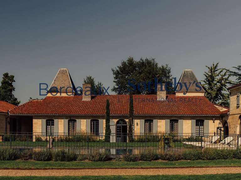 Château Bordeaux - 10 chambres - 800m²