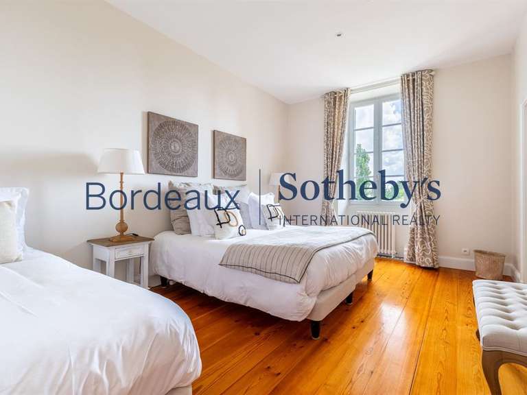 Château Bordeaux - 11 chambres - 900m²