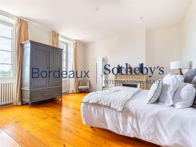 Château Bordeaux - 11 chambres - 900m²