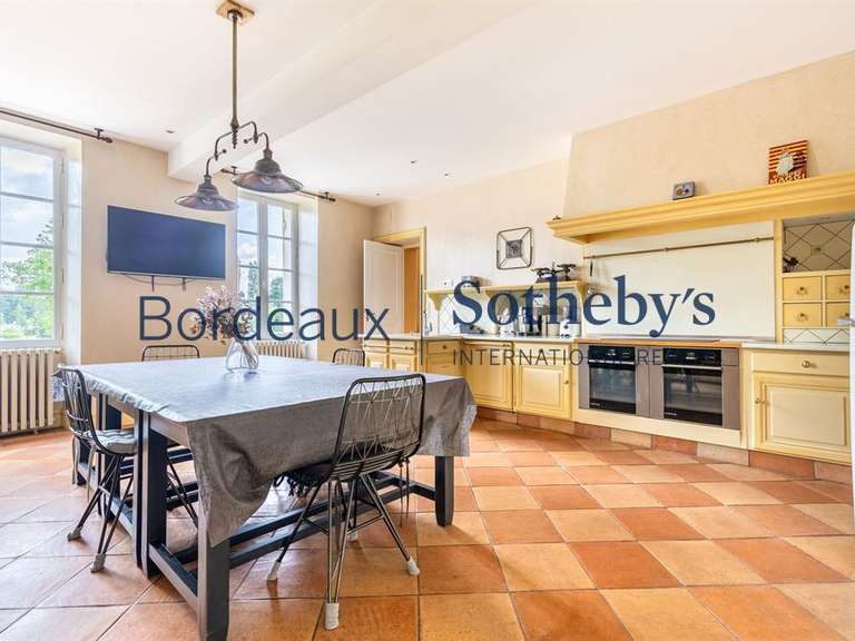 Château Bordeaux - 11 chambres - 900m²