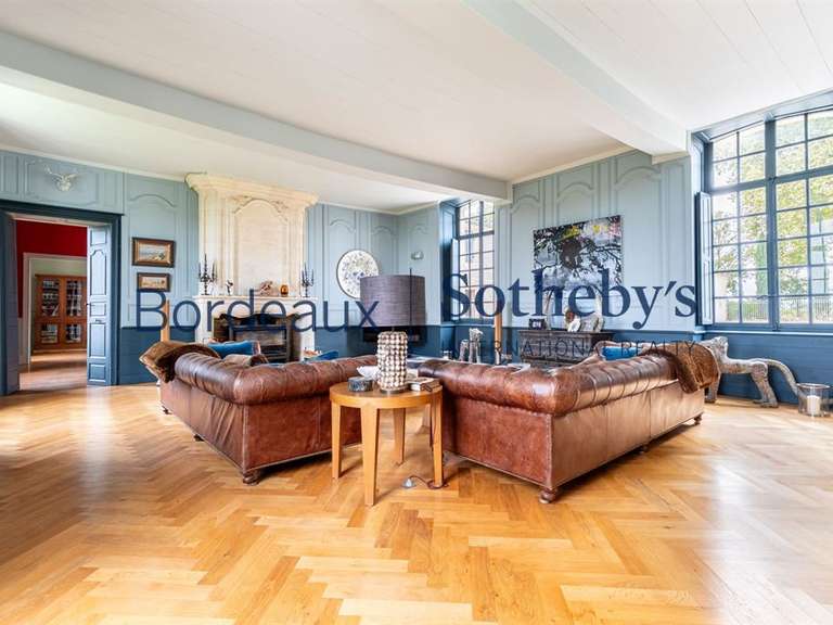 Castle Bordeaux - 4 bedrooms - 750m²