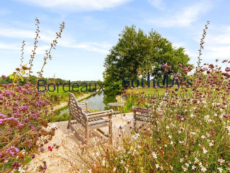 Castle Bordeaux - 4 bedrooms - 750m²