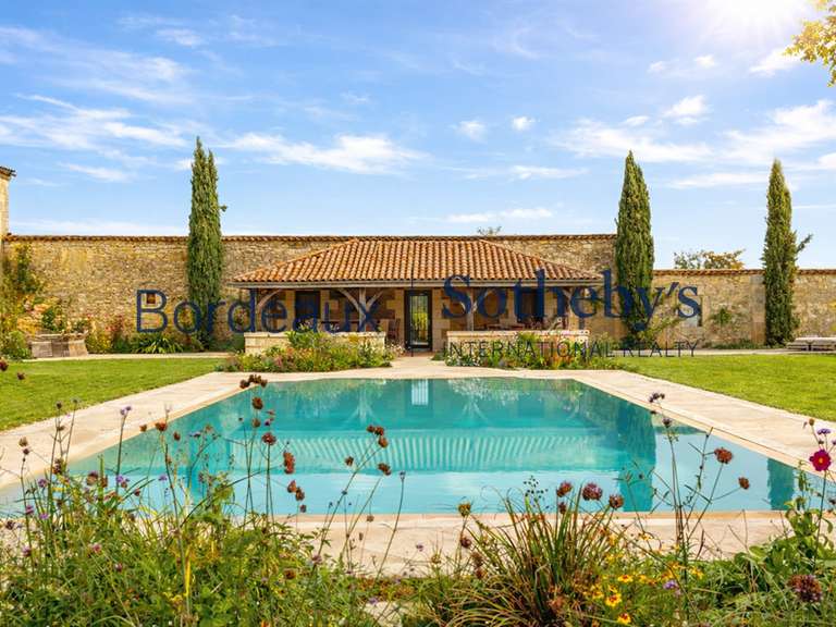 Castle Bordeaux - 4 bedrooms - 750m²