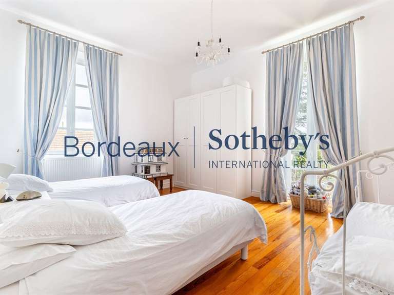 Château Bordeaux - 7 chambres - 550m²