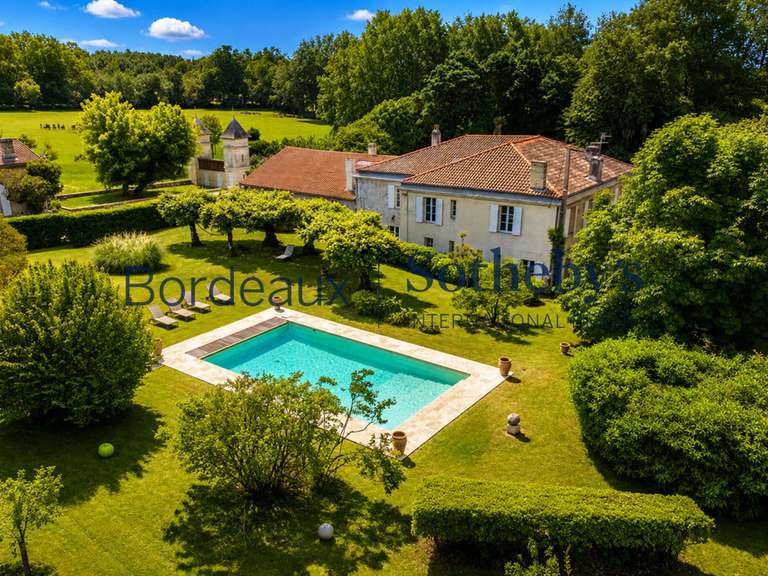 Château Bordeaux - 10 chambres - 800m²