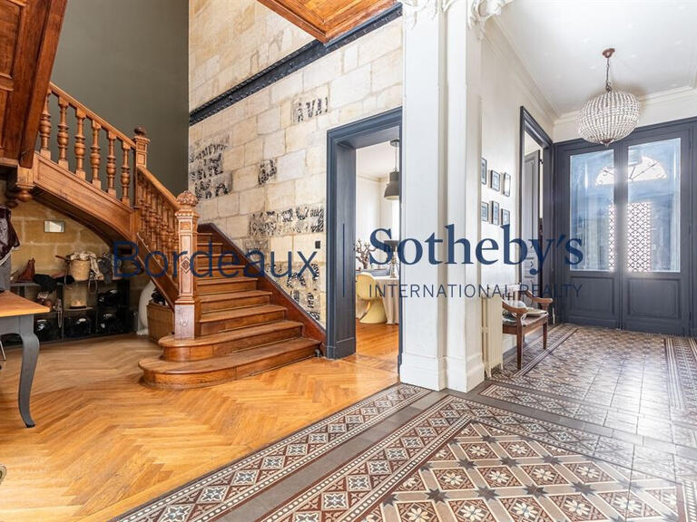 House Bordeaux - 6 bedrooms - 320m²