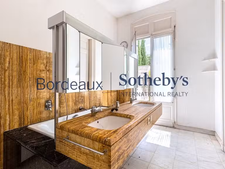 Maison Bordeaux - 6 chambres - 478m²