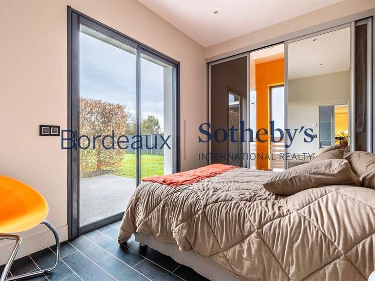 Maison Bordeaux - 4 chambres - 379m²