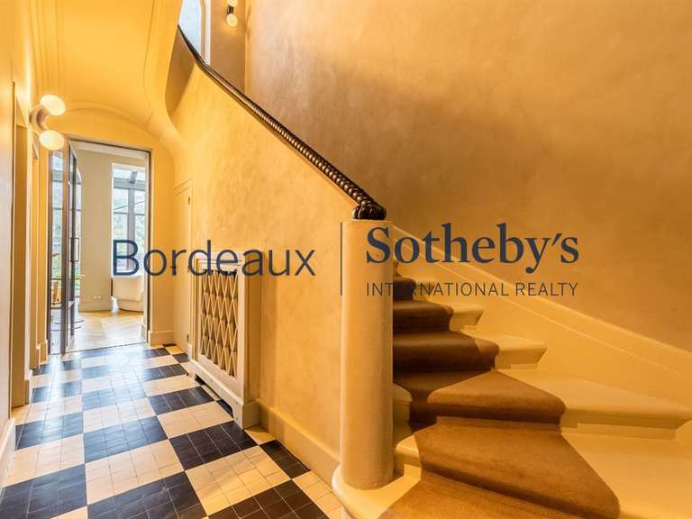 House Bordeaux - 5 bedrooms - 370m²