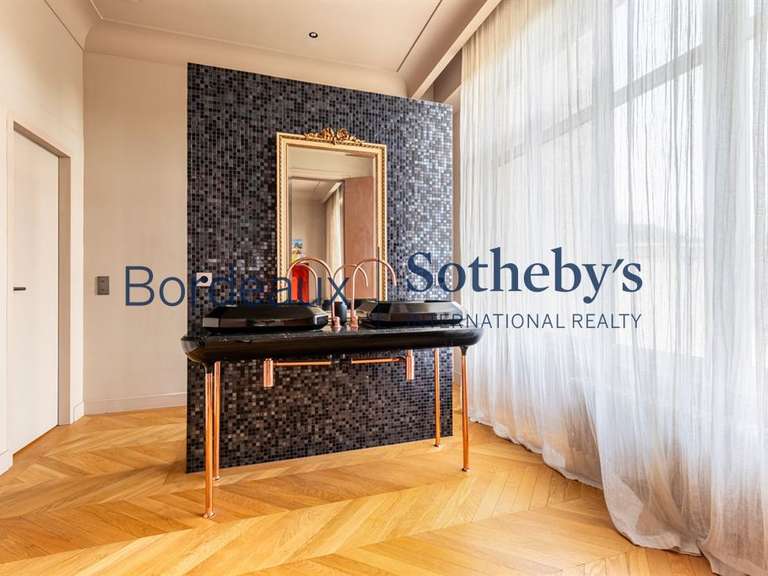 House Bordeaux - 5 bedrooms - 370m²