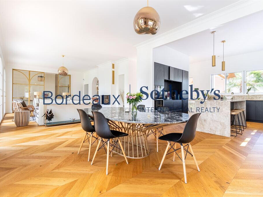 House Bordeaux