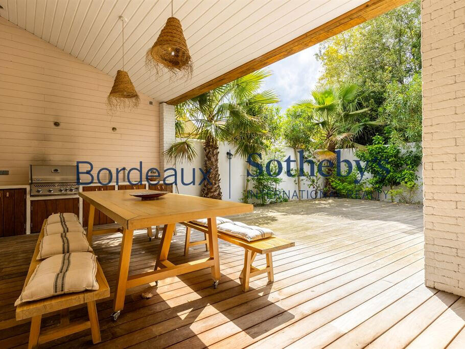 House Bordeaux