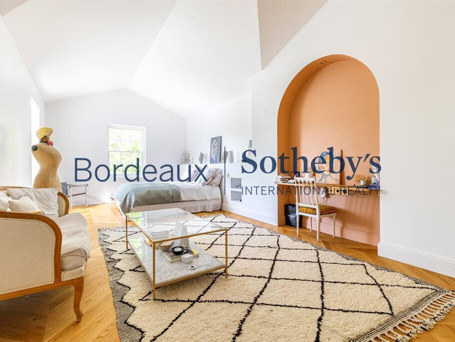 House Bordeaux