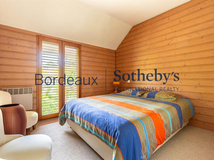 House Bordeaux