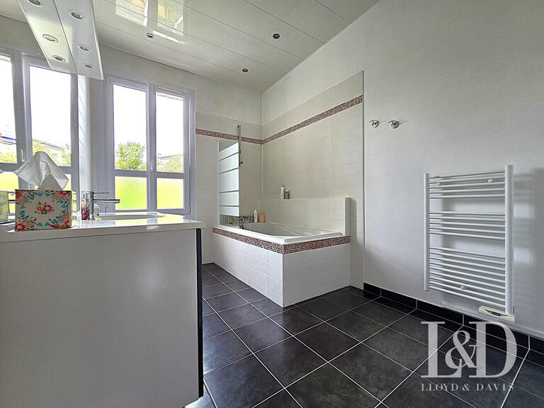House Bordeaux - 6 bedrooms - 200m²