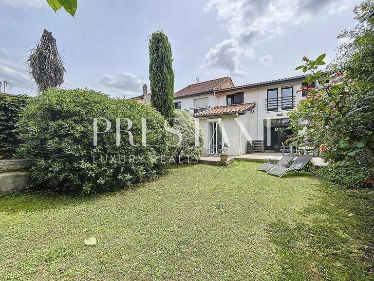 Maison Bordeaux - 5 chambres - 195m²