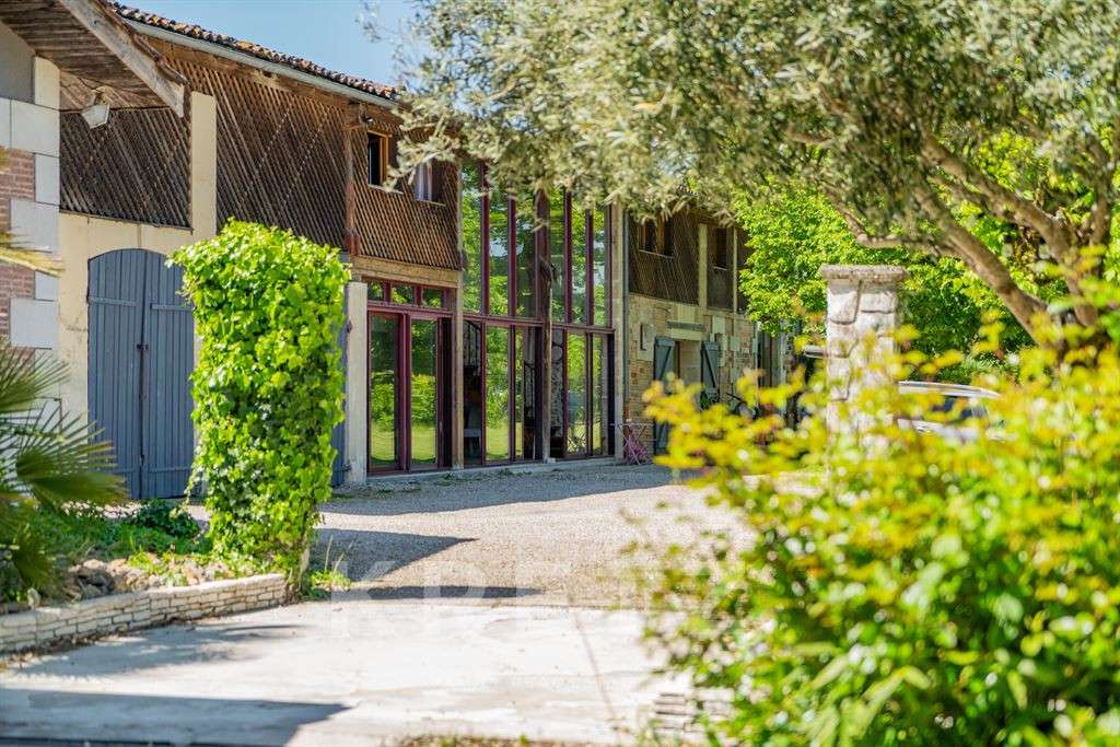 House Bordeaux