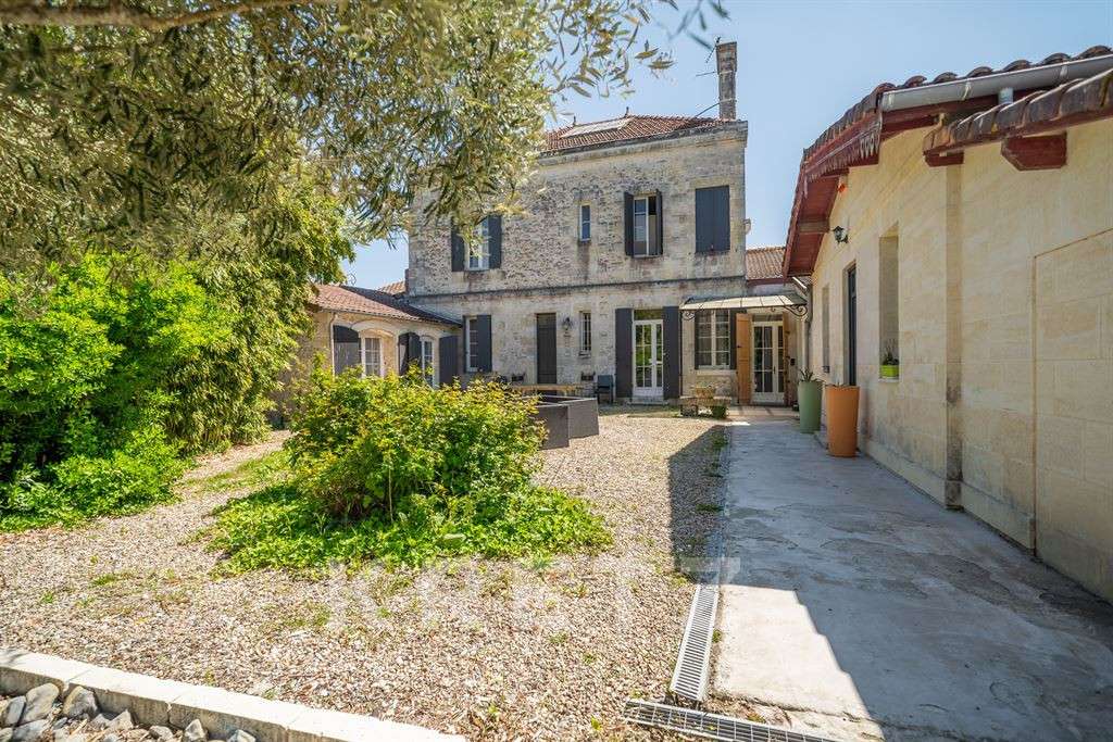 House Bordeaux