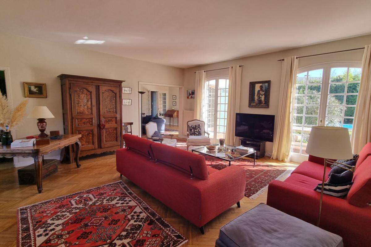 House Bordeaux