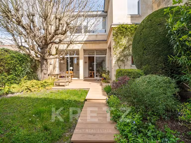 Maison Bordeaux - 6 chambres - 370m²