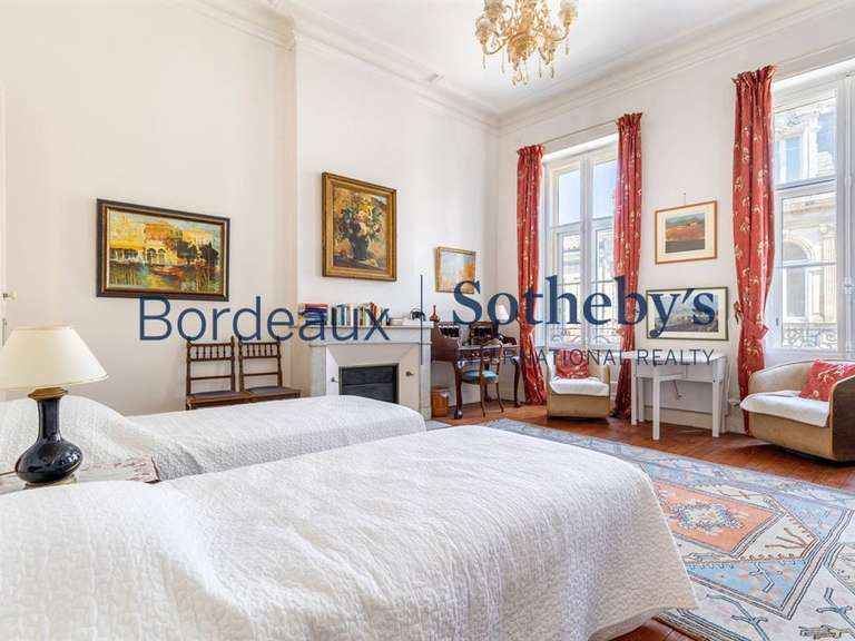 Maison Bordeaux - 9 chambres - 432m²
