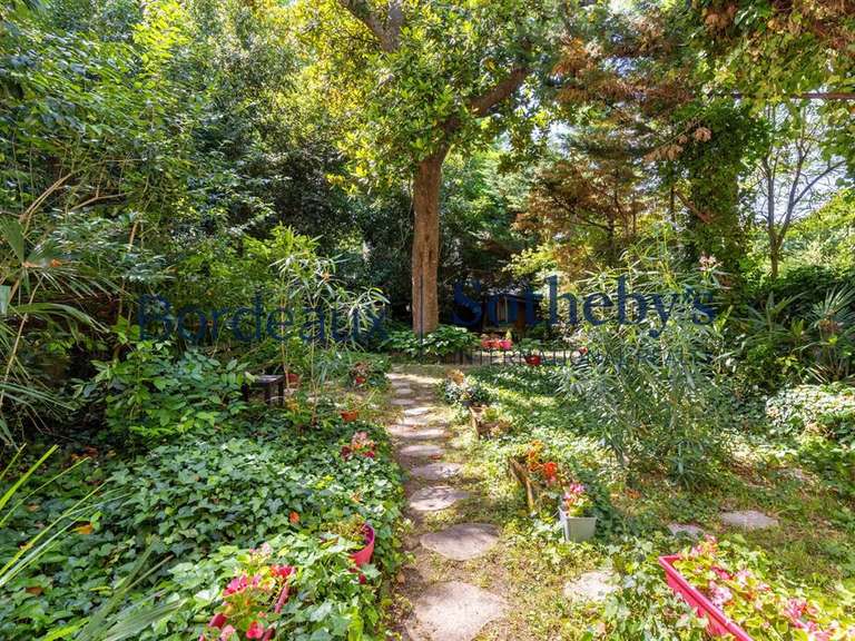 Maison Bordeaux - 9 chambres - 432m²