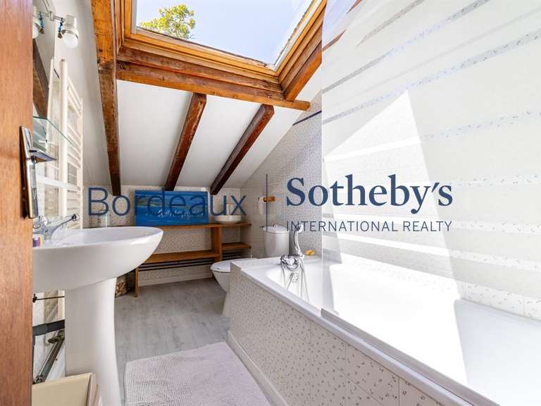 Maison Bordeaux - 9 chambres - 432m²