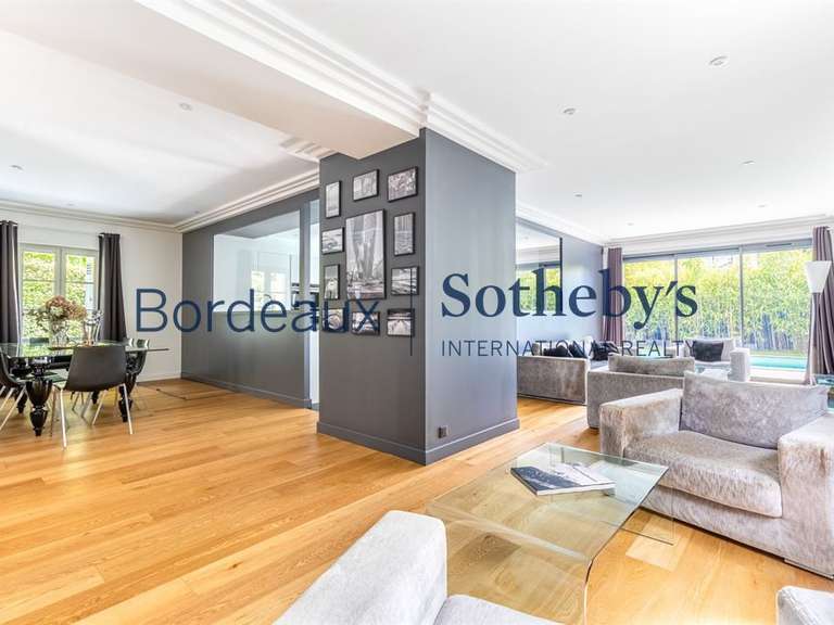 House Bordeaux - 5 bedrooms - 210m²