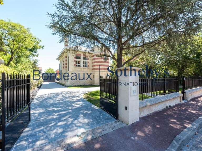 House Bordeaux - 5 bedrooms - 210m²