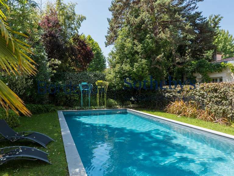 Maison Bordeaux - 9 chambres - 768m²