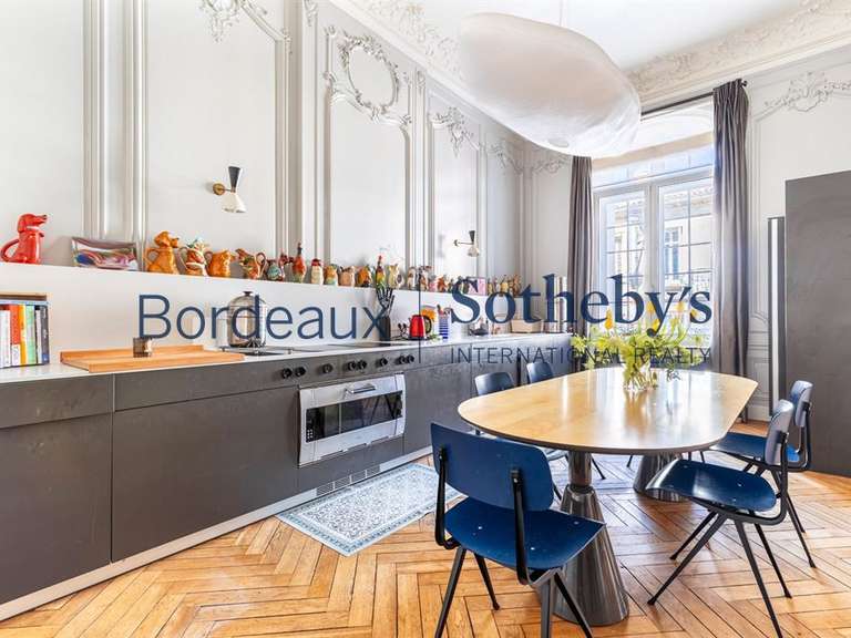 Maison Bordeaux - 9 chambres - 768m²