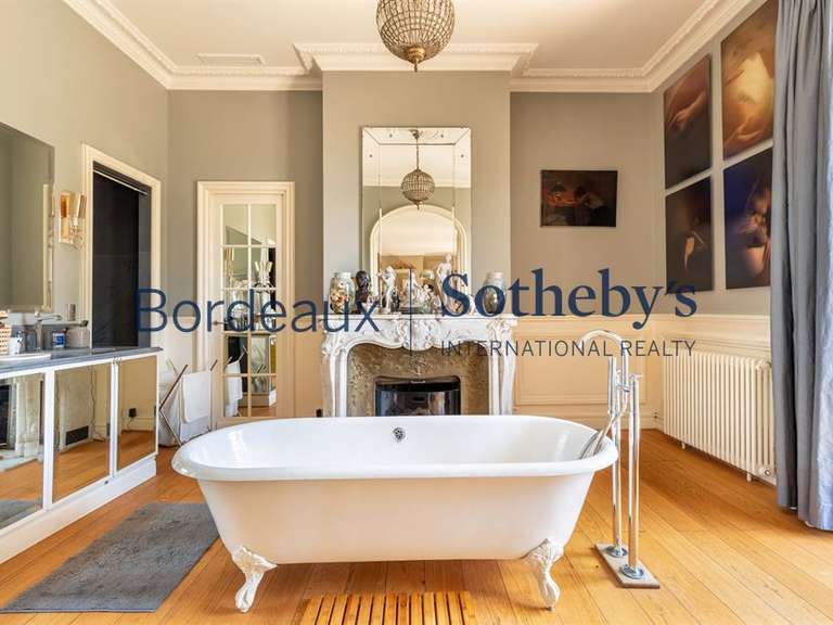 Maison Bordeaux - 9 chambres - 768m²
