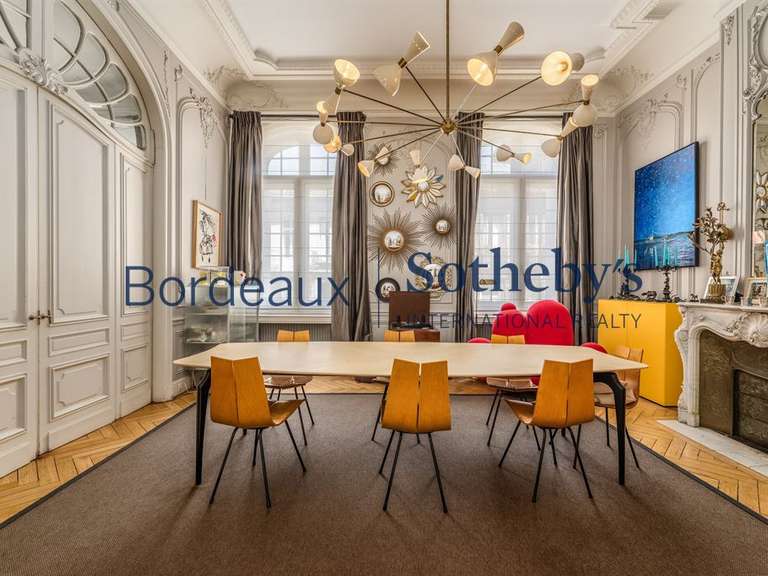 Maison Bordeaux - 9 chambres - 768m²