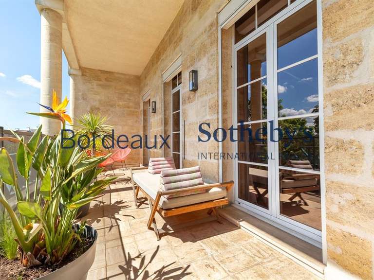 Maison Bordeaux - 9 chambres - 768m²