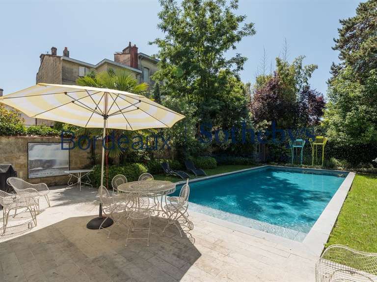 Maison Bordeaux - 9 chambres - 768m²