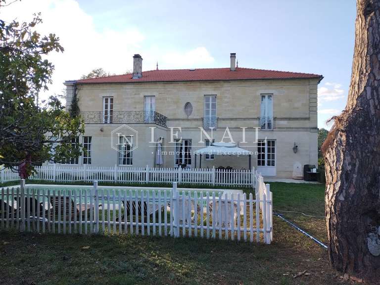House Bordeaux - 7 bedrooms - 440m²