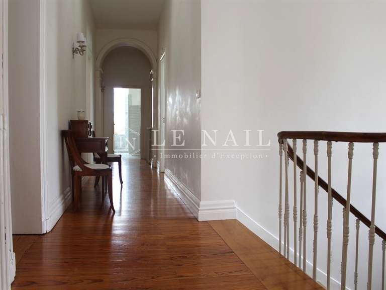House Bordeaux - 7 bedrooms - 440m²
