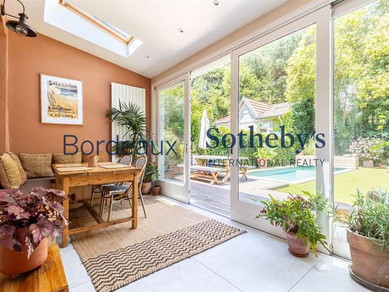 House Bordeaux - 4 bedrooms - 195m²
