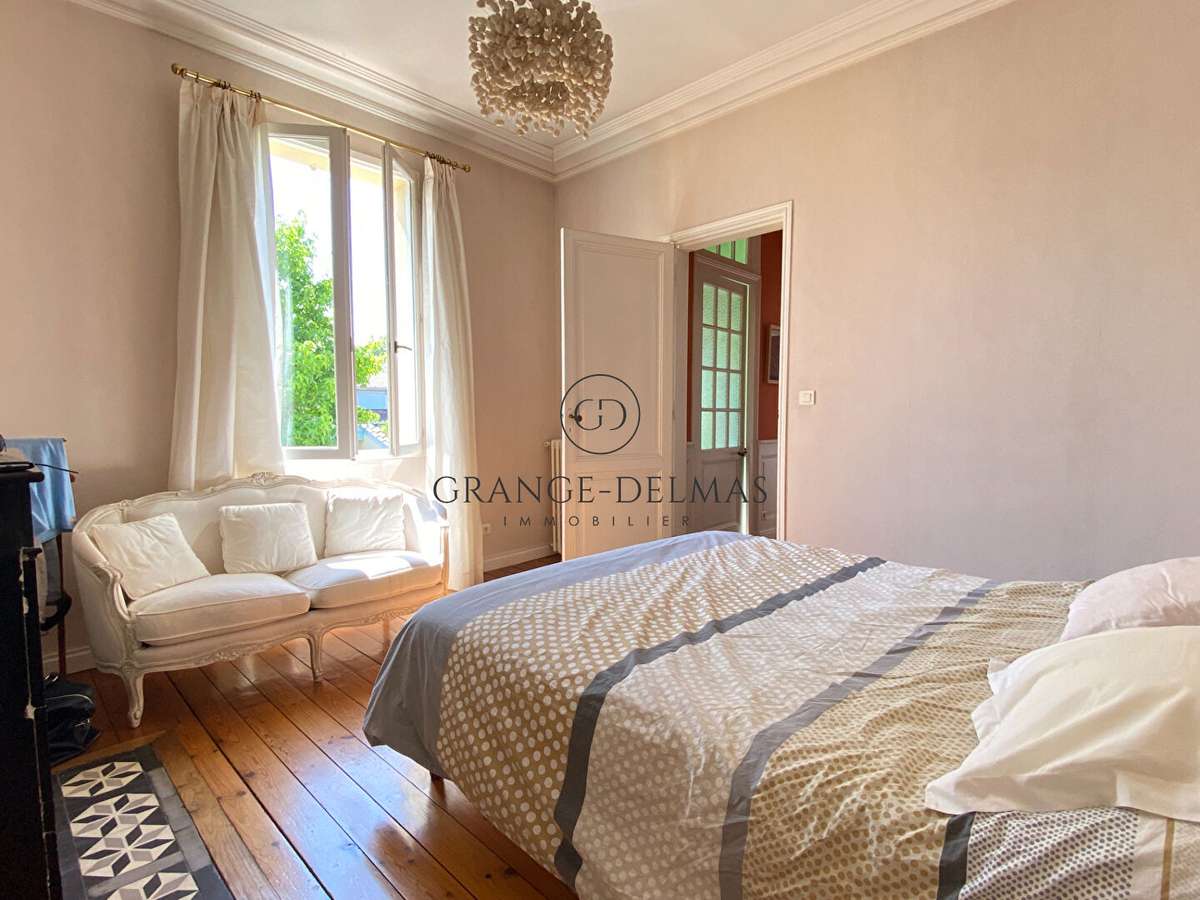 House Bordeaux