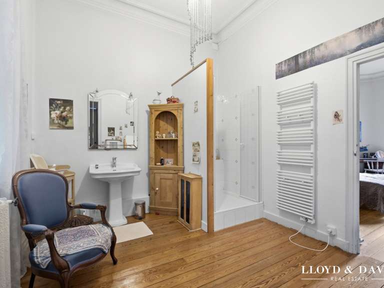 House Bordeaux - 9 bedrooms - 392m²