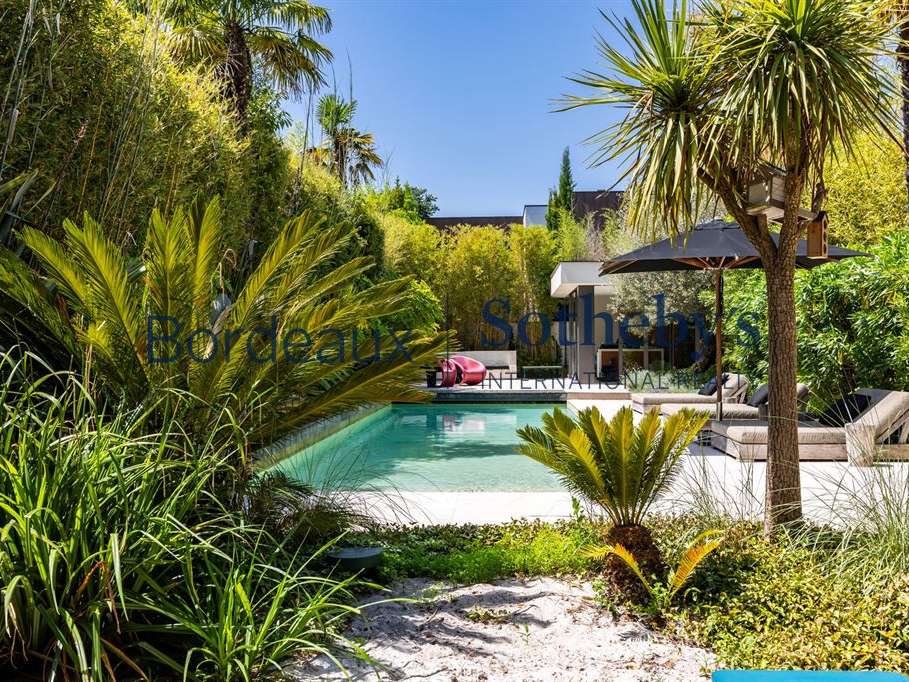 House Bordeaux
