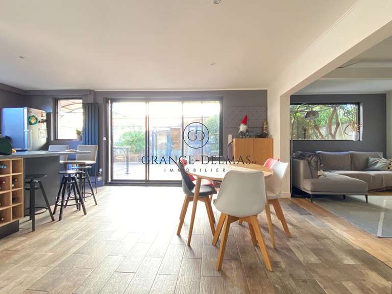 House Bordeaux - 5 bedrooms - 133m²