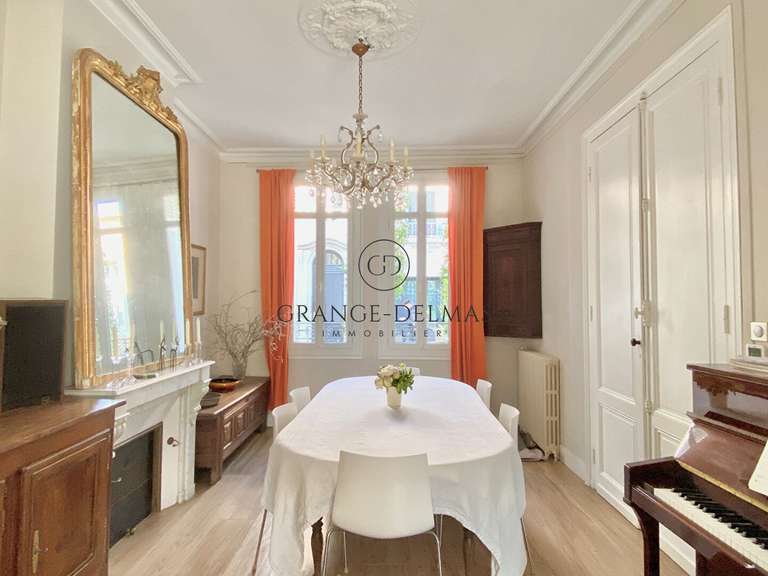 House Bordeaux - 5 bedrooms - 201m²