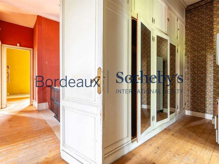 House Bordeaux - 5 bedrooms - 244m²