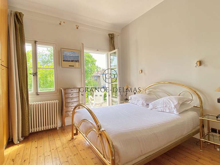 House Bordeaux - 5 bedrooms - 352m²