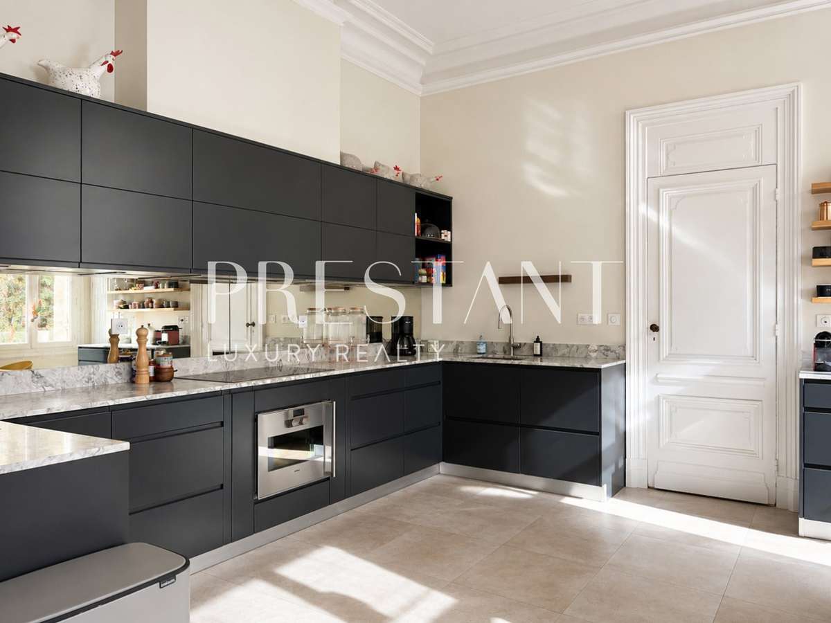 House Bordeaux