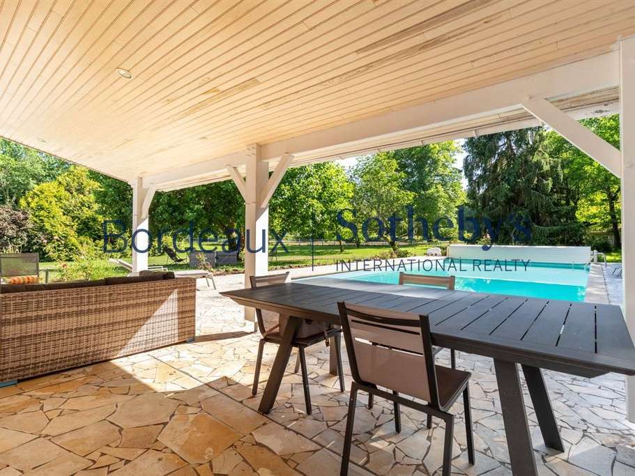 House Bordeaux