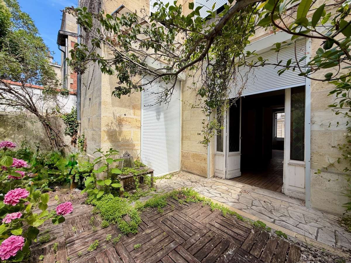 House Bordeaux