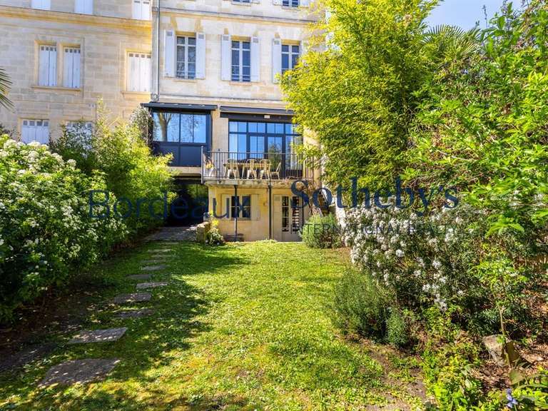 House Bordeaux - 6 bedrooms - 355m²