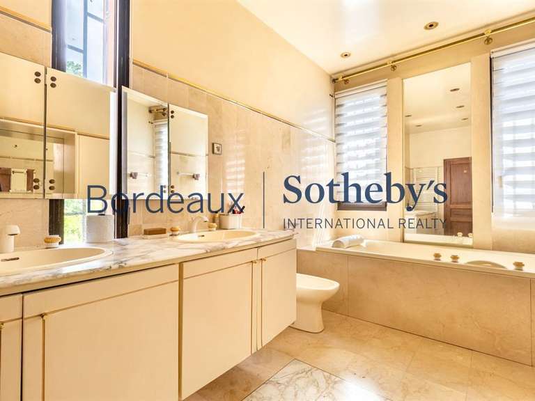Maison Bordeaux - 4 chambres - 300m²